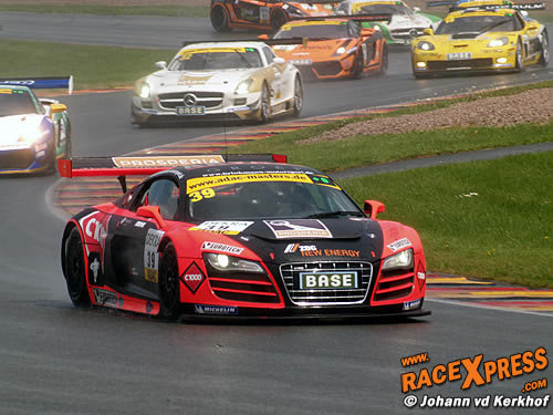 Team Brinkmann pakt zege in ADAC GT Masters